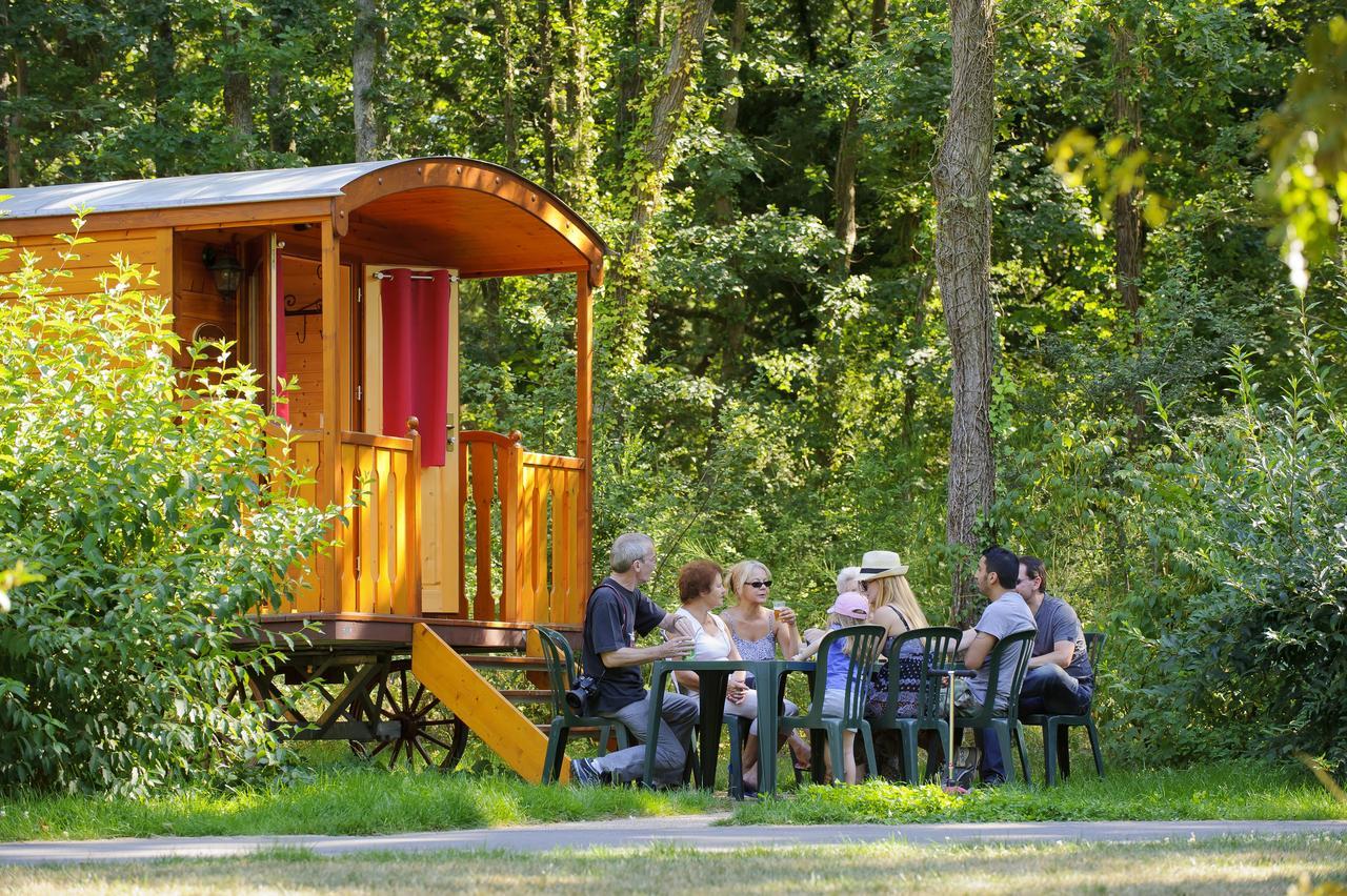Roulottes De Bois Le Roi Vila Exterior foto